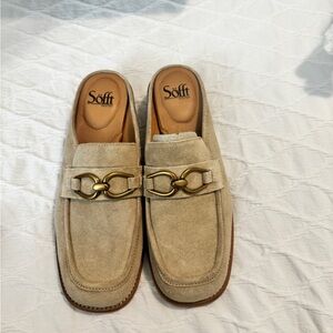 NWT Suede loafer style mule - Söfft, Size 8.5